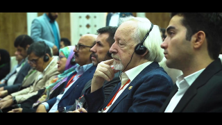 کسب‌وکار در کتابخانه عمومی؛ اندیشه جهانی، اقدام بومی