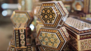 The unparalleled splendor and elegance of Isfahans handicrafts art embody beauty and authenticity in artistic creations.