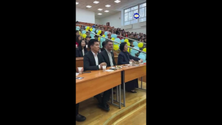 آشنایی دانش آموزان قزاق با فرهنگ ایران