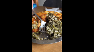 Un plat iranien : Riz avec des herbe